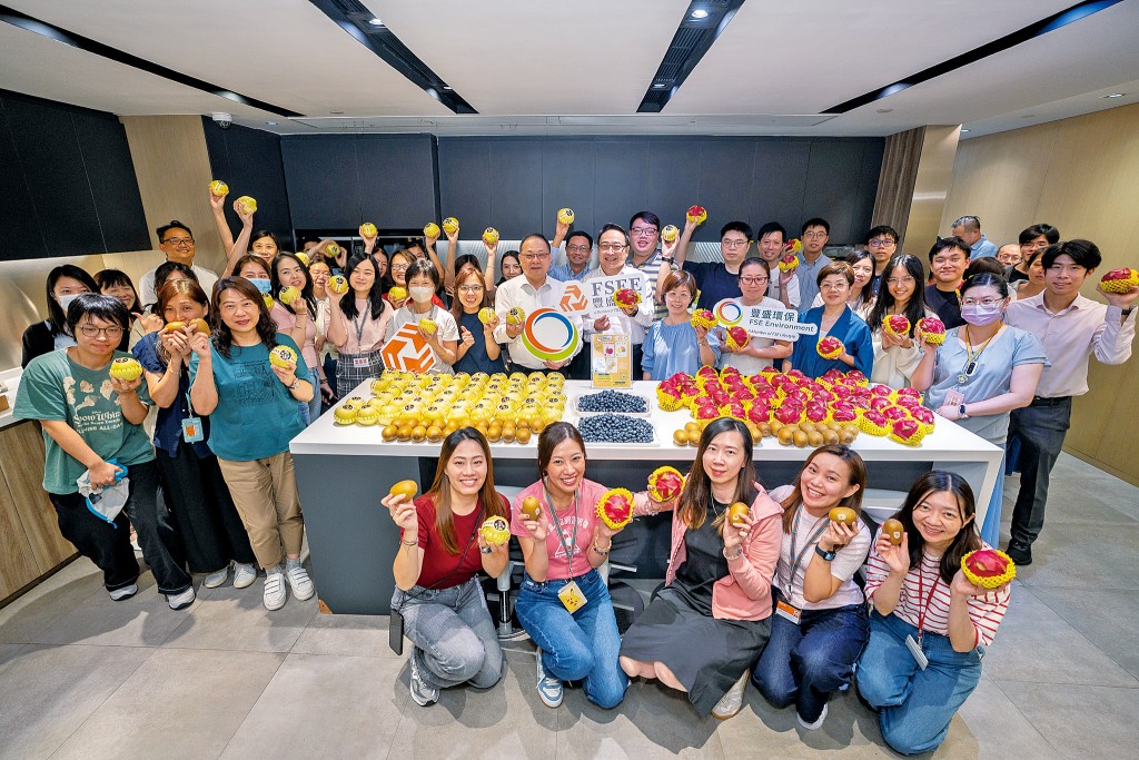 豐盛機電一直關注同事的身心健康,Snack Friday 都精心準備不同款式的健康小食! 豐盛機電一直關注同事的身心健康,Snack Friday 都精心準備不同款式的健康小食!