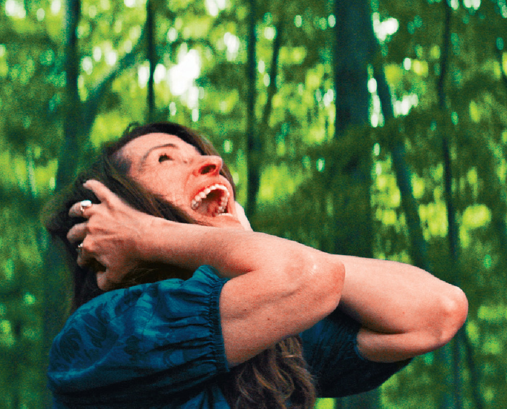 刺耳噪音■断网后不时传出刺耳噪音，可震裂玻璃。