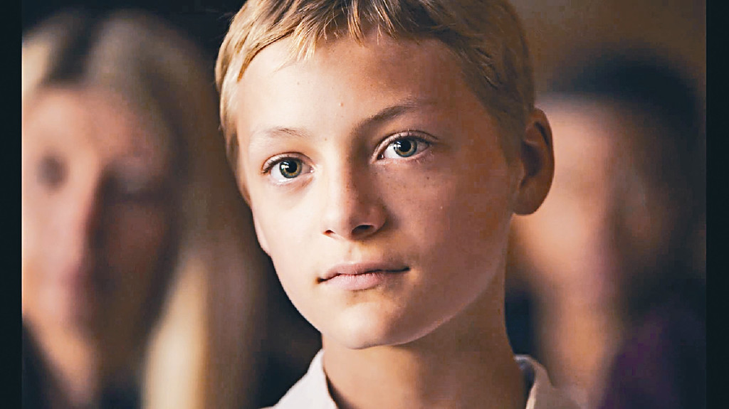 眼神有戏
■李奥眼神收放自如，从逞强到自责，宝物演员。