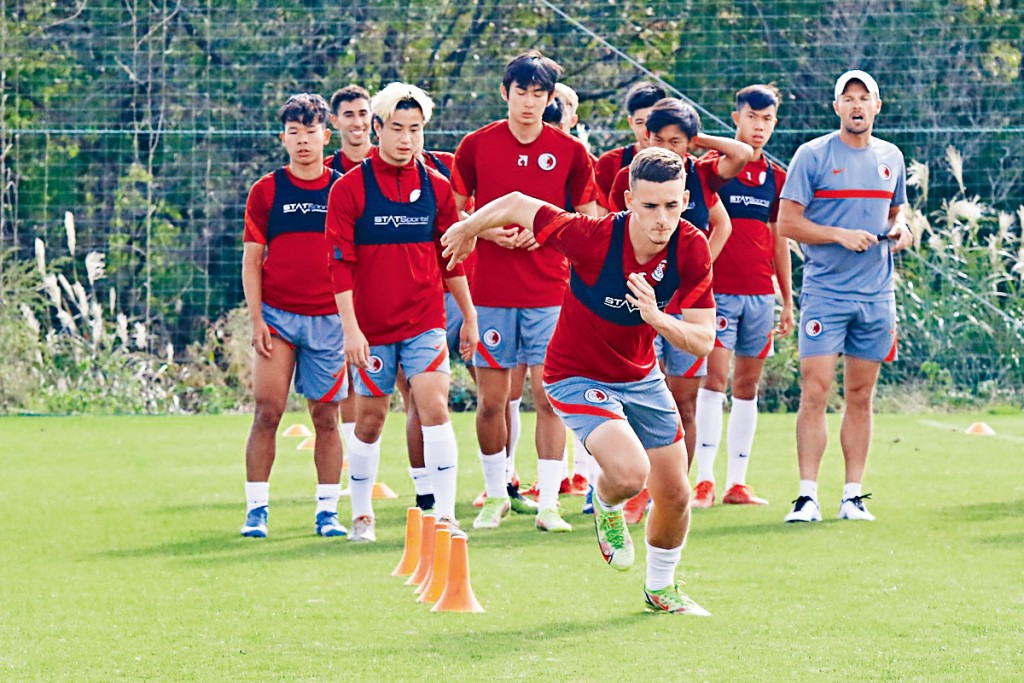 港队今仗务必击败日本才有望出线。