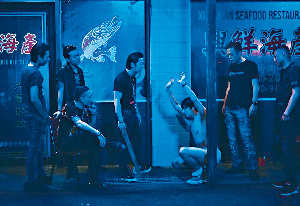 自己受晒■韩吉走唔甩被黑社会施以恶刑，对两位老友心生怨恨。