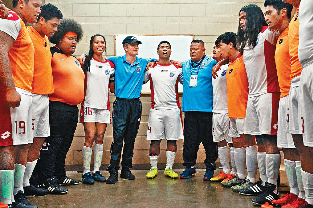 赛前互勉■训练屎波球队令「废Sir」叮一声，出场前一番话，听到眼湿湿。