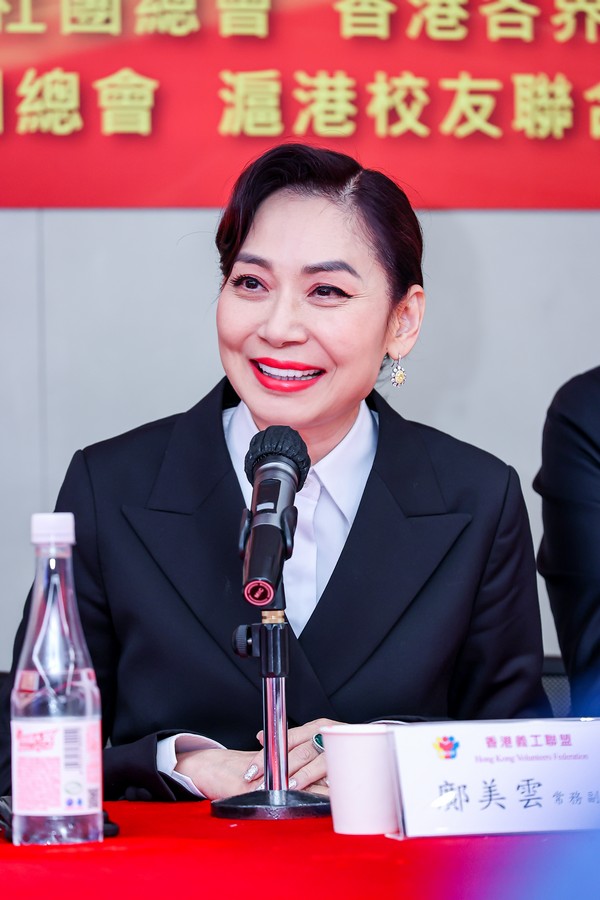 全國人大代表、香港義工聯盟常務副主席鄺美雲
