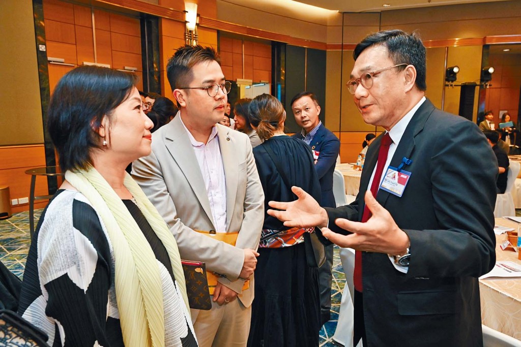 各得獎者代表聚首頒獎禮，藉此難能可貴機會互相交流。