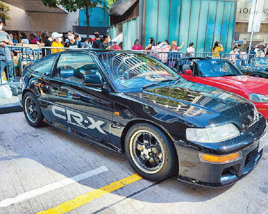 ■第二代1991年本田CR-X是当年优皮小跑车热选。 ■第二代1991年本田CR-X是当年优皮小跑车热选。