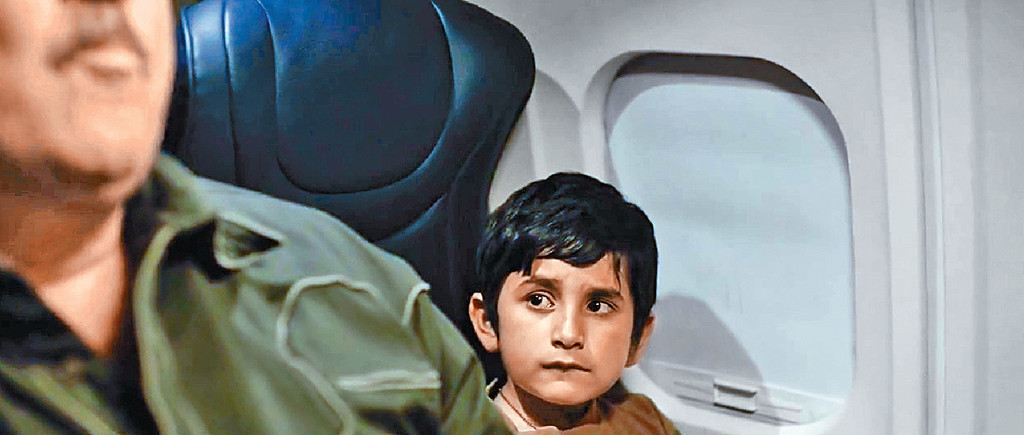 得意細路■Miguel被有特殊癖好的男人買入，用到咁上下又賣出去，小朋友眼神幾陰公。