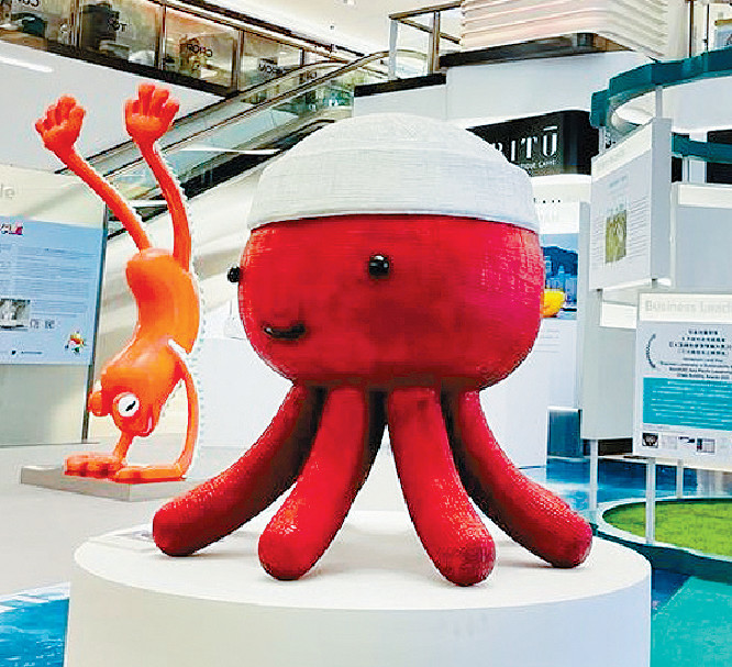 ■Hofman本人于明天下午2时，现身美丽华广场与大家见面。
