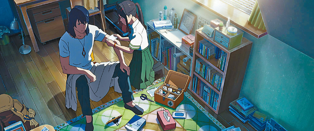 热心助人
■因为草太受伤，铃芽带佢返屋企止血，其实全片冇一个坏人，世界观真美好。