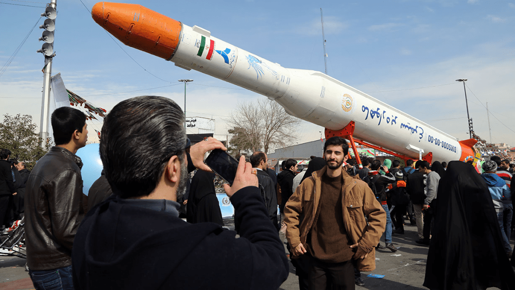 伊朗威脅關閉霍爾木茲海峽 對油市影響有幾大？油價恐升至130美元
