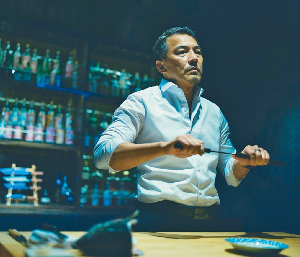 教你做人■戴立忍饰演兴哥，睇个名都知唔系善男信女，负责教3位高中生点做人。