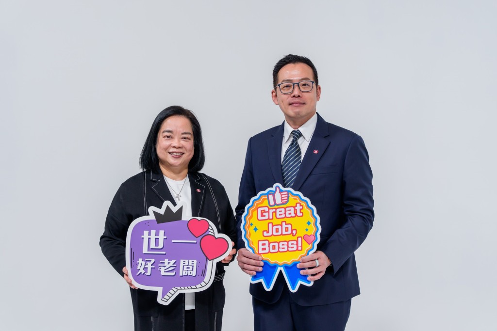 港鐵人力資源總監鄭惠貞（左）及總經理 — 績效、獎酬及人力資源變革鄒世光（右）。